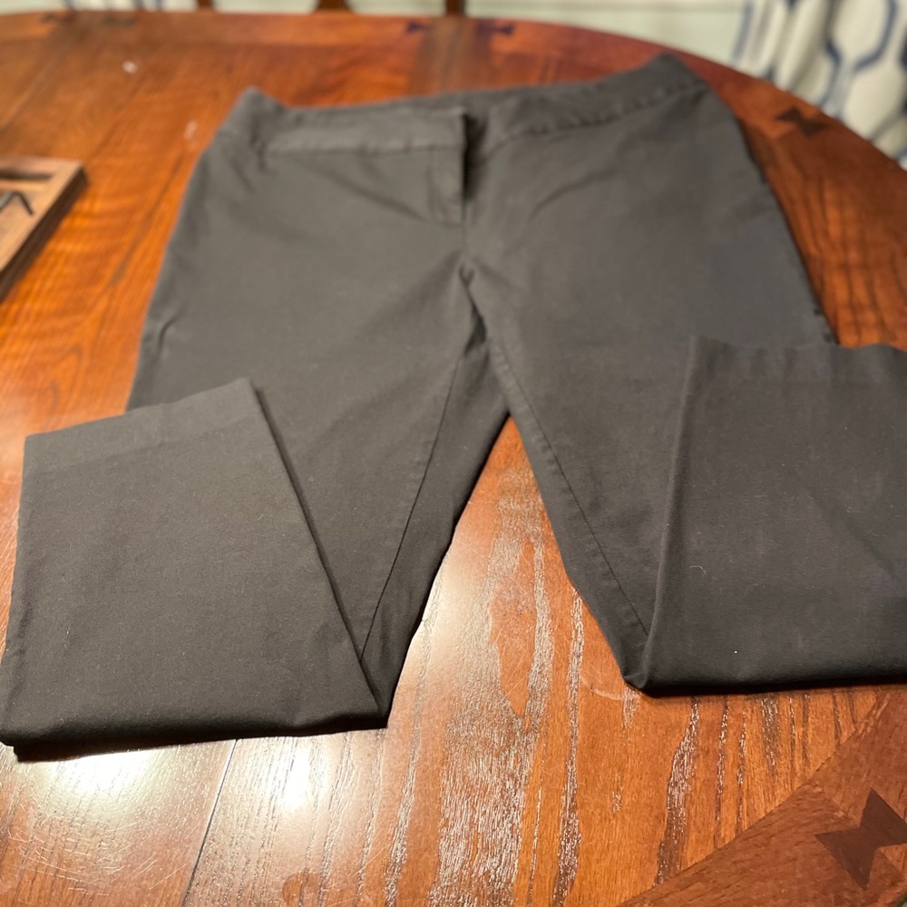 Black Dress Pant. (Short)